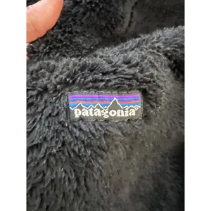 Patagonia Womens Black Fuzzy Full-Zip Hoodie Jacket Size M Polyester Warm & Soft thumbnail 8