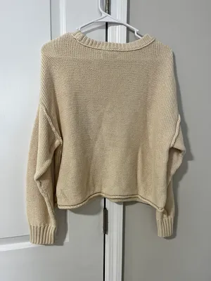 Sweater thumbnail 2
