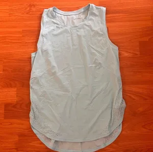 High Neck Split Hem Run Tank Icing Blue thumbnail 3