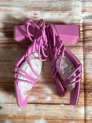 PRETTYLITTLETHING Pink Square Toe Strappy Low 4” Block Heeled Sandals Size 8 NIB thumbnail 9