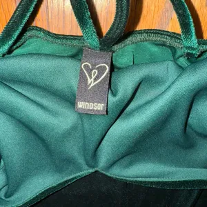 Windsor Dark Green Velvet Dress Mini thumbnail 2