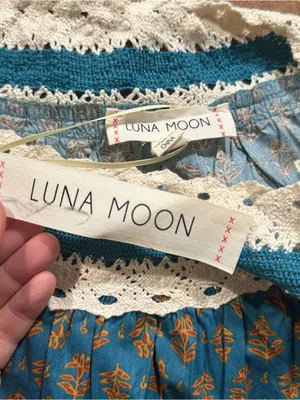 Luna Moon Floral Boho Peasant Crop Top – Size Medium – NWT thumbnail 10