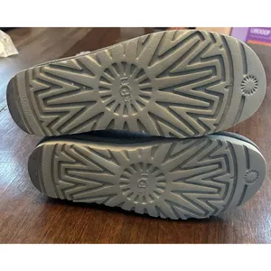 UGG Charcoal Gray Classic Knit & Suede Boots Women’s Size 8 thumbnail 8