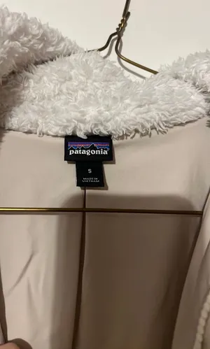 Patagonia Fuzzy Full Zip Jacket thumbnail 2