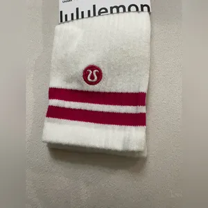 Lululemon NWT Daily Essential Crew White and Pink Athletic Socks Size L Unisex thumbnail 4