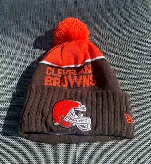 Cleveland‎ Browns '15 Sport Knit beanie nfl winter hat brown orange pompom thumbnail 1