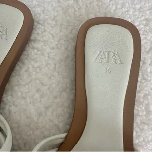 Zara White Sandals Modern Minimalist Design thumbnail 3