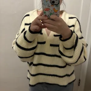 Miou Muse Striped Sweater | Size M White Size M thumbnail 9