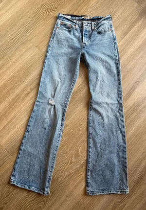 Levi’s Wedgie Bootcut Jeans thumbnail 1