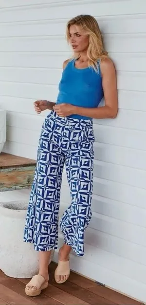 Free‎ People Menocra Cropped Printed Pant in Cobalt Size 2 thumbnail 1