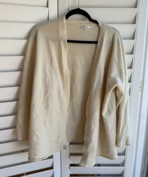 Reformation Cream Women's Sweater Cardigan Sz M thumbnail 1