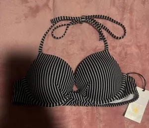 Shade and shore bikini top thumbnail 1