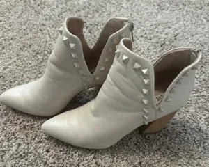 Steve Madden Gloria Bone Stud Booties thumbnail 4
