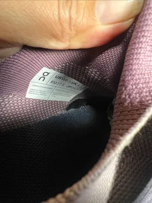 On Running Women’s Cloud Running Shoes - Mauve/Black thumbnail 7
