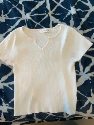 White top Size M thumbnail 1