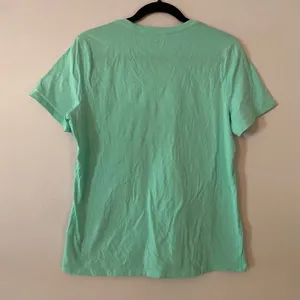 Life Is Good Teal Blue V-neck Tee Cotton Lobster Girl Gorpcore Women size Medium thumbnail 6