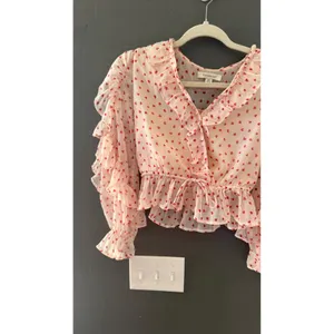 Francesca's Heart‎ Print Ruffle Crop Top Romantic XS Cream Red Coquette Chiffon thumbnail 4