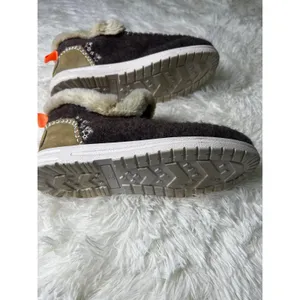 Womens Size 38 Brown Faux Fur Lined Moccasin Slippers Cozy Cabin Shoes thumbnail 5