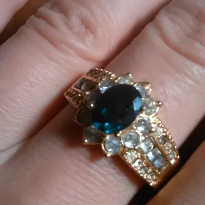 Simulated Emerald and White Crystal Gold Plate Ring (Size 10) thumbnail 3