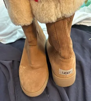 UGG Tan Winter Boots with Sheepskin Lining thumbnail 1