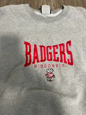 Vintage looking embroidered wisconsin crewneck thumbnail 3