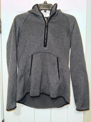 Lululemon Pullover 3/4 Zip with Hood Size 6 thumbnail 1