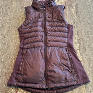 Lululemon Down For A Run Vest II
Black Cherry size 4 thumbnail 2