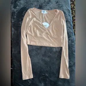 Princess Polly Koda Top Size 8 New with tag thumbnail 6