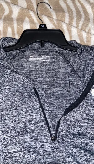 Under Armour Long Sleeve Pull Over thumbnail 5