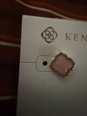 Kendra Scott Mallory Stud Earrings in Pink Rose Quartz thumbnail 6