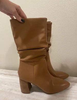 Mid Length Boots Tan Size 7.5 thumbnail 1