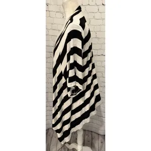 Chico’s Cardigan Lightweight Knit Black & white Stripe 3/4 Sleeve High low 3 XL thumbnail 3