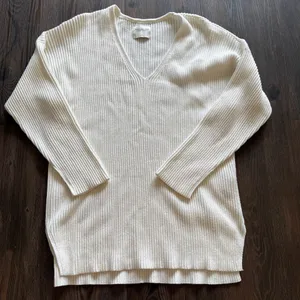 Abercrombie Sweater thumbnail 1