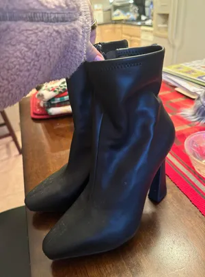 Heeled Boots thumbnail 2