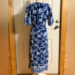 LOFT V-Neck Blue and White Floral Tie-Waist Maxi with slit sides. Size Small thumbnail 7