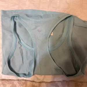 Lululemon Racerback Tank thumbnail 3