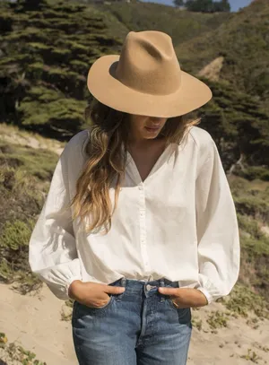 ✨OUTERKNOWN Brown Folk Sz Small Top✨ thumbnail 1