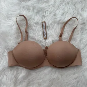 Skims Ultimate Pushup Strapless Bra Clay Size 38B thumbnail 2