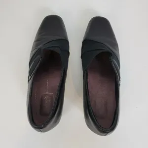 Clarks Womens Shoes Size 7.5 Black Leather Sugar Spice Heeled Slip On Pumps thumbnail 3