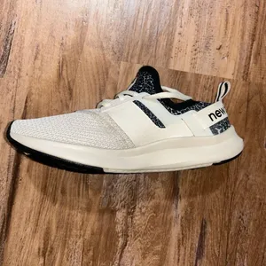 New Balance Black & White Tennis Shoes thumbnail 4