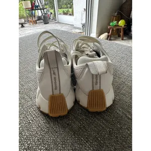Reebok Zig Kinetica Womens Sneakers White Beige Gum Sole Running Shoes Size7 GUC thumbnail 5