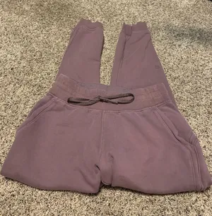 Lululemon Joggers thumbnail 1