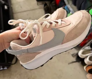 Nike Debut Waffle thumbnail 1