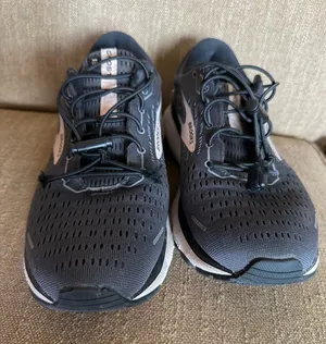 Brooks Ghost 13 Running Shoes Women's Size 9 Gray Black Athletic Sneakers thumbnail 1