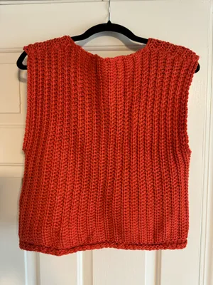 Knitted Vest thumbnail 2