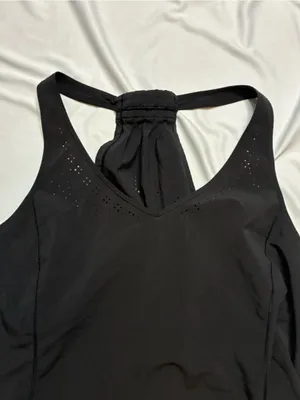 Lululemon black cut out tank top best thumbnail 5