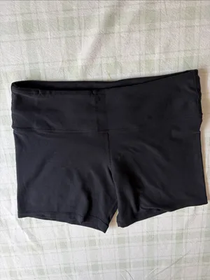 Lululemon Bike Women's High-Rise Active Shorts thumbnail 4