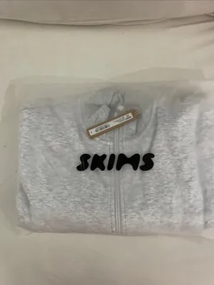 SKIMS NWT Cotton Fleece Cropped Half Zip Pullover Sweatshirt Light Gray Size XL thumbnail 8