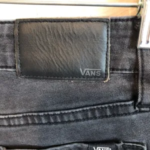 Vans Faded Black Blownout Knees‎ Skinny Jeans thumbnail 10