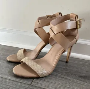 Charles David Nude Heels thumbnail 2